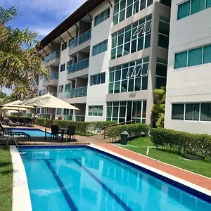 Apartamento Porto Plaza Flat - 404, Pôrto das Galinhas